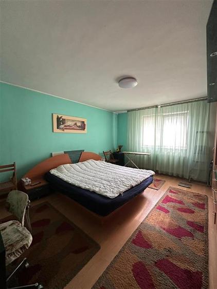 Casa individuala si spatiu comercial