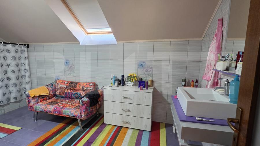 Casa 6 camere, 375 mp, Teren 2200 mp - Tatarasti