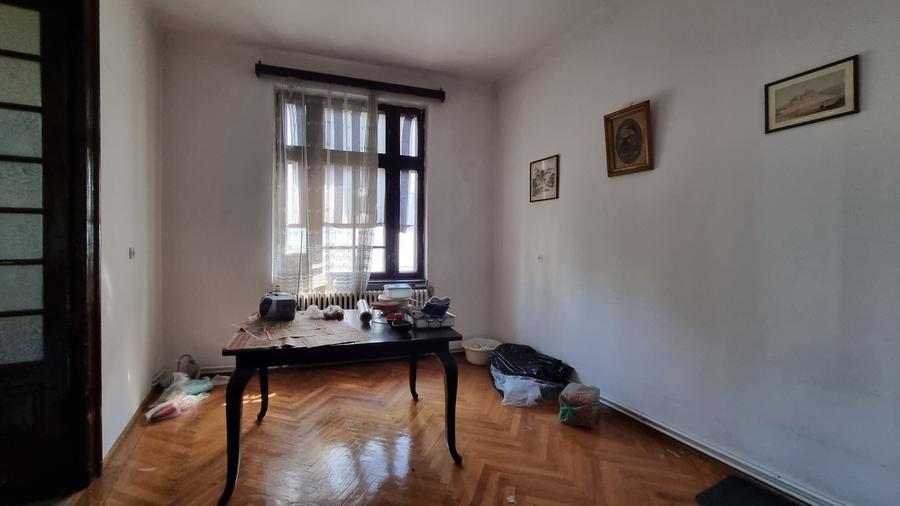 Superb // Camere inalte // Imobil tip vila