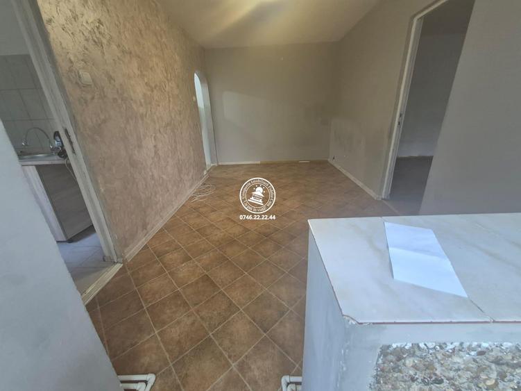Apartament 2 camere de vanzare