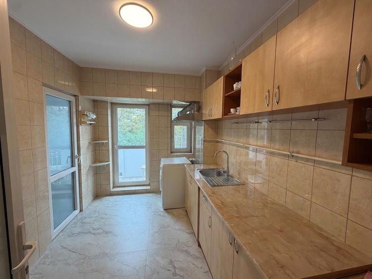Închiriere Apartament 3 camere pe Bulevardul Unirii | Prima închiriere