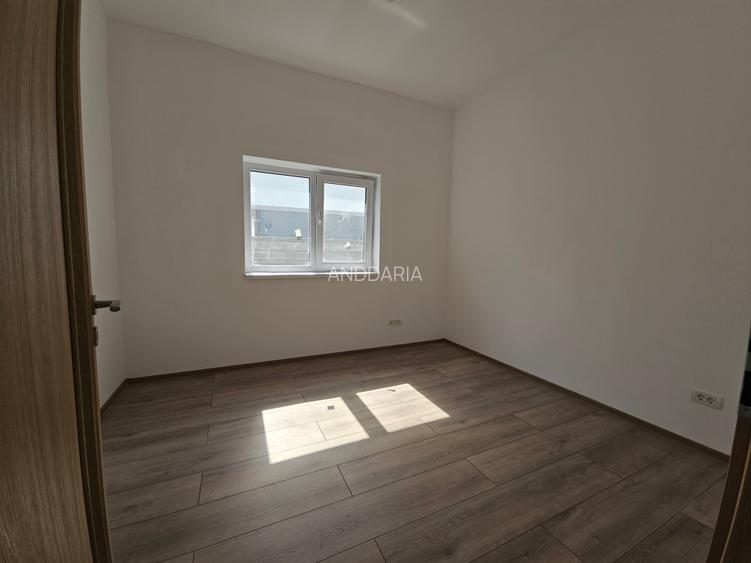 Duplex pe parter despartit  prin dressing - 5