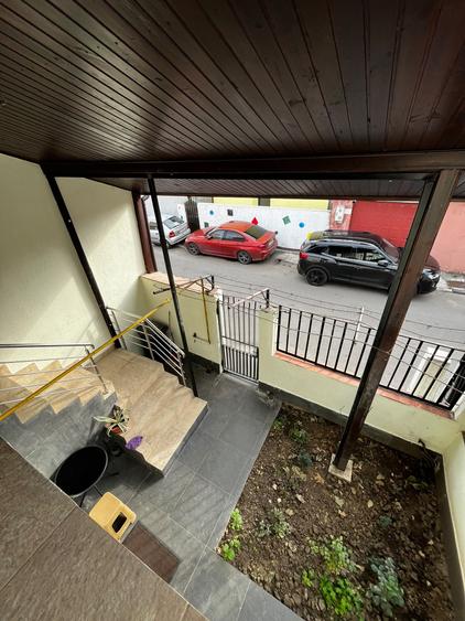 Apartamente 2 camere în casă | Chiajna, lângă București | 500 € | Parcare