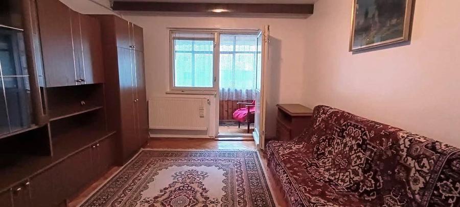 Apartament cu 3 camere in Racadau