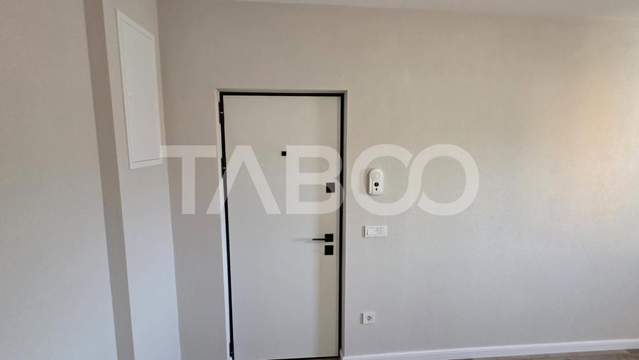 Apartament cu 3 camere central ultrafinisat de vanzare in Sebes