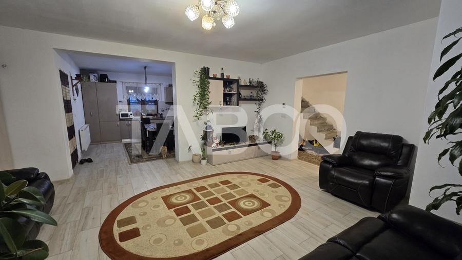 EXCLUSIVITATE - Casa de vanzare cu 5 camere in zona Piata Cluj Sibiu