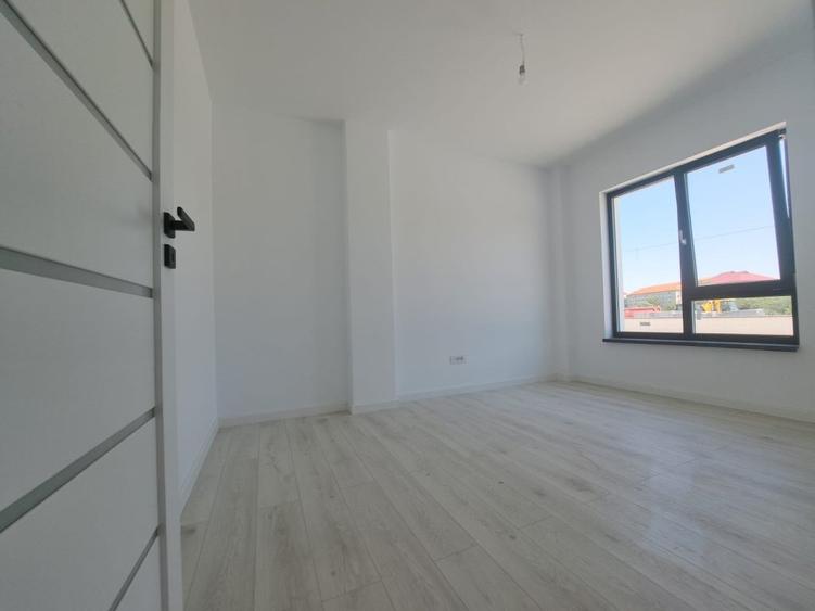 3 camere bloc nou aradului, parter