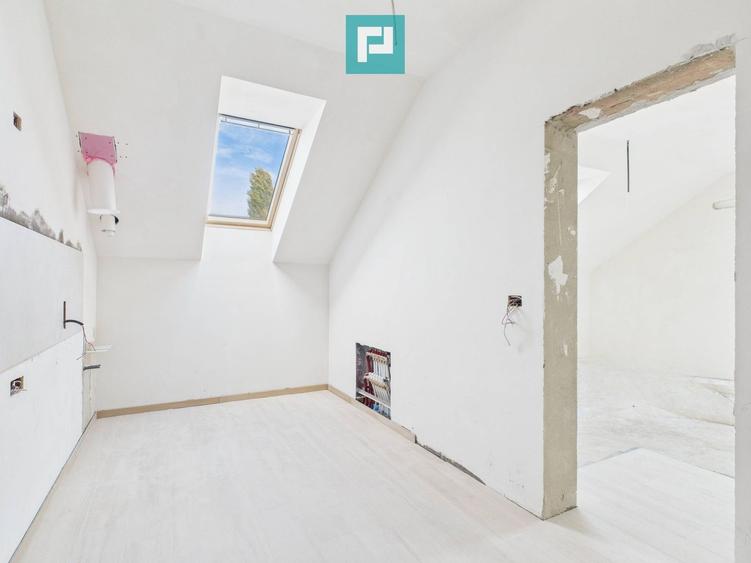 Apartament 54 mp spațios la mansardă în Freidorf