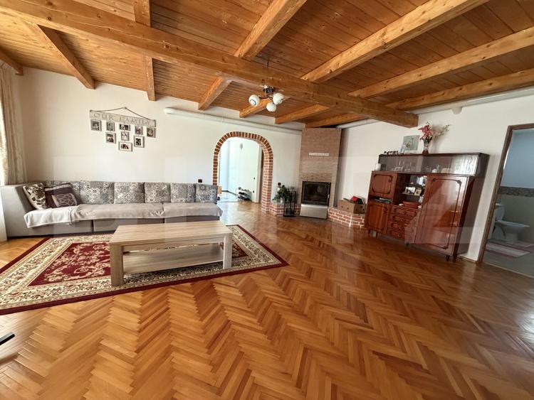 Casă ultrafinisata, 205 mp, teren de 800 mp, zona Stadion