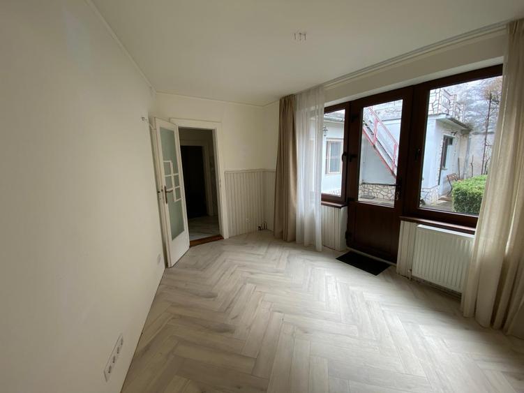 Spatiu comercial 4 camere zona Central Sibiu