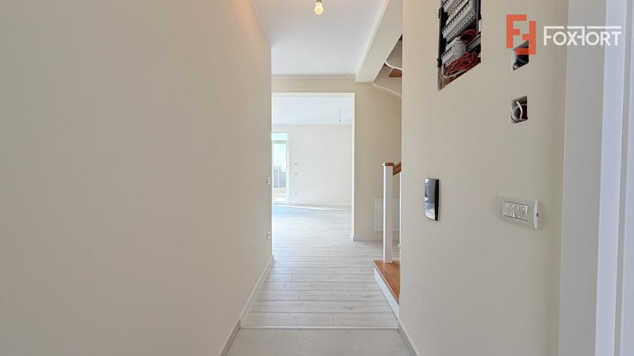 Duplex de vanzare, 4 camere - curent trifazic Giroc - ESO