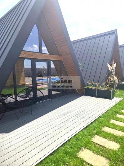 Gruiu, Complex Turistic De Vânzare, 4 Cabane A-frame, Piscină, Spatiu