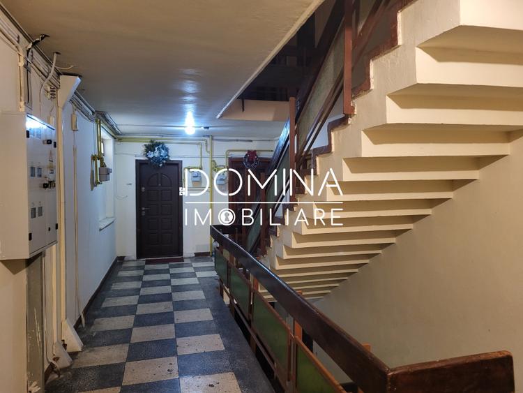 Apartament de vanzare 2 camere transformat in 3, etaj 3 – Str. Brandusei