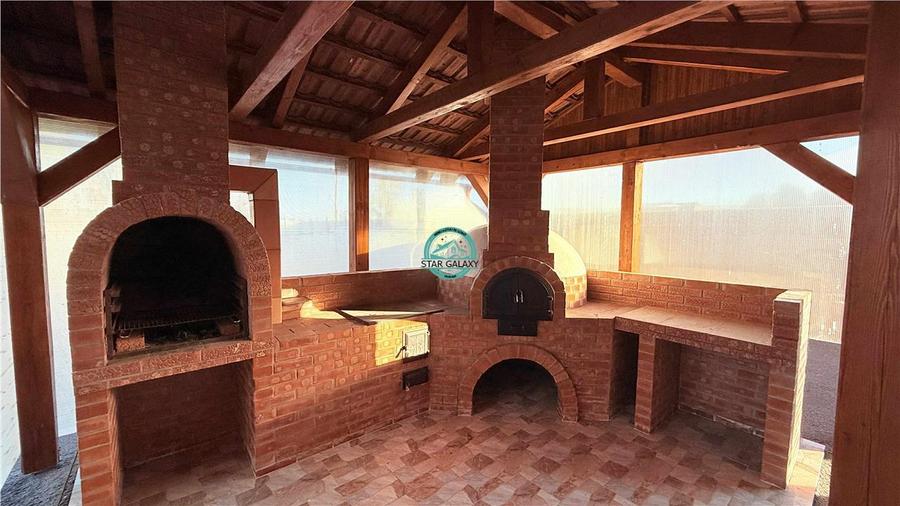 Casa de vanzare cu 4 camere, 4 bai, teren 1540mp - Sangeorgiu de Mures