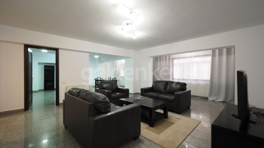 Apartament spatios cu 4 camere langa Parcul Herastrau