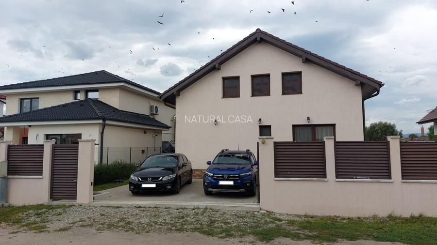 Casa individuala spatioasa, cu teren, Sura Mica - 3