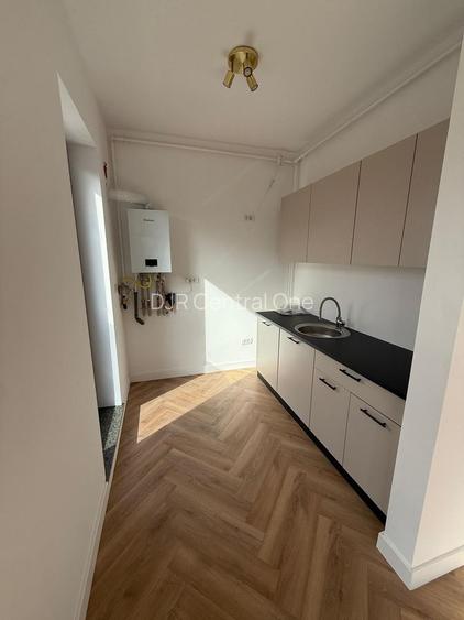 Apartament 3 cam lux de inchiriat Boutique Tepes Voda - 13