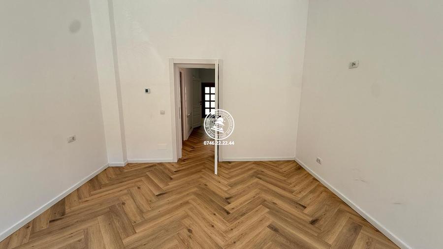 Casa de vanzare in centru