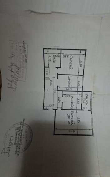 Apartament cu 3 camere, decomandat, etajul 2/4, zona Galata