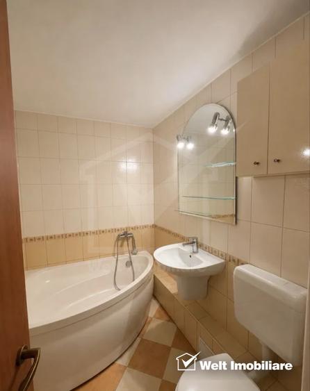 Apartament cu  2 camere, decomandat in zona Plopilor+parcare