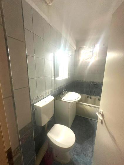 Chirie apartament 3 camere zona Lidl -Casa de moda 350eur/luna