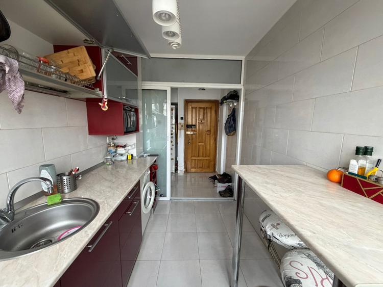 Apartament 3 camere/ Iancului/ metrou 2'