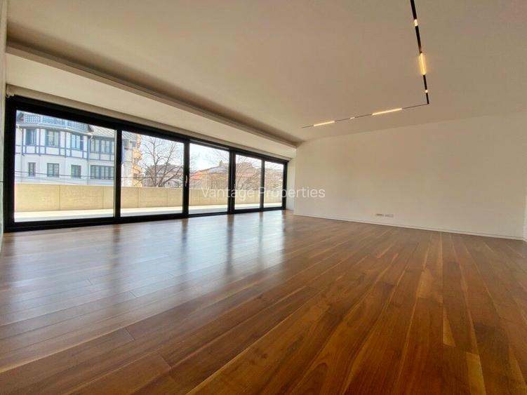 Luxury apartment, 5 rooms, with generous terraces, Aviatorilor area - 2