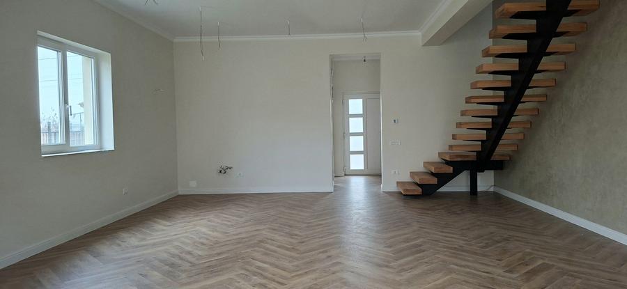 Duplex cu 4 camere - Parcul central Dumbravita