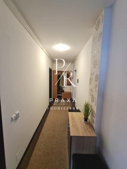 Aparament 3 camere 65 mp, etaj 2, balcon, parcare, zona Stejarului