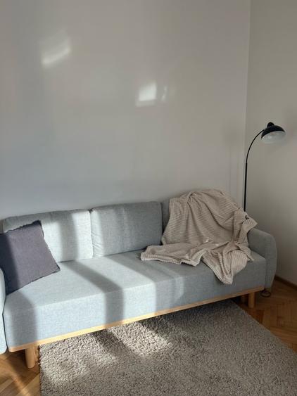 Garsoniera de inchiriat renovata cu balcon Mosilor -Universitate - Mantuleasa