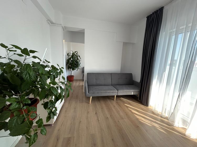 Apartamentul, primul chiriasi