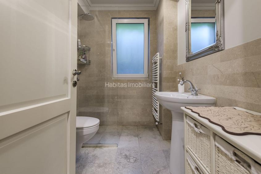 Proprietate in vila cu 2 familii, 4 camere, garaj, finisaje moderne - 10
