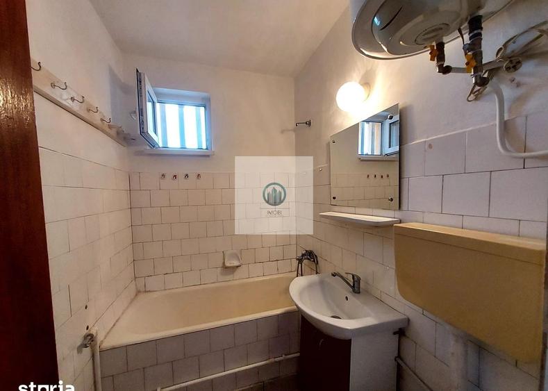 Apartament 3 camere decomandat 80mp Deva – str. Titu Maiorescu, parter