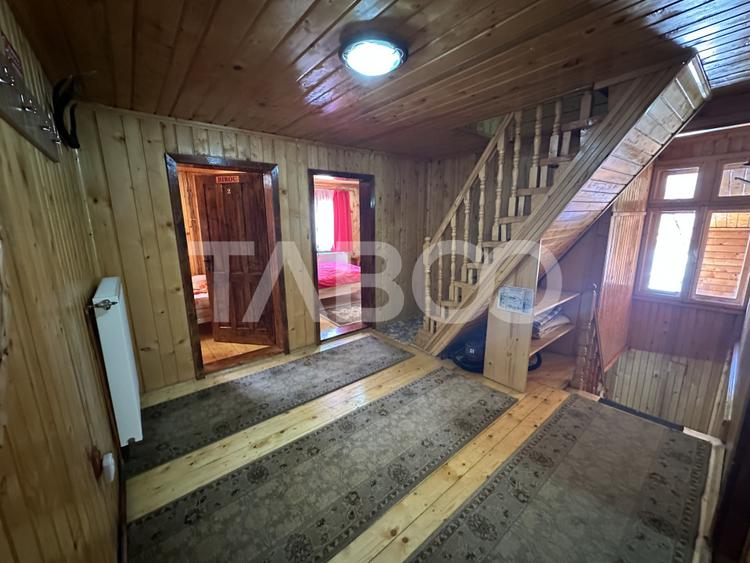 Cabana spatioasa la 5 km de Partia Sureanu complet mobilata si utilata