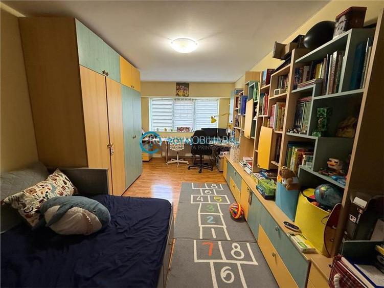 Royal Imobiliare - Vanzare apartament  zona Piata Mihai Viteazu - 6