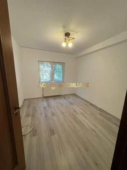 4 Camere de inchiriat | Crangasi | Centrala | Metrou | Partial Mobilat