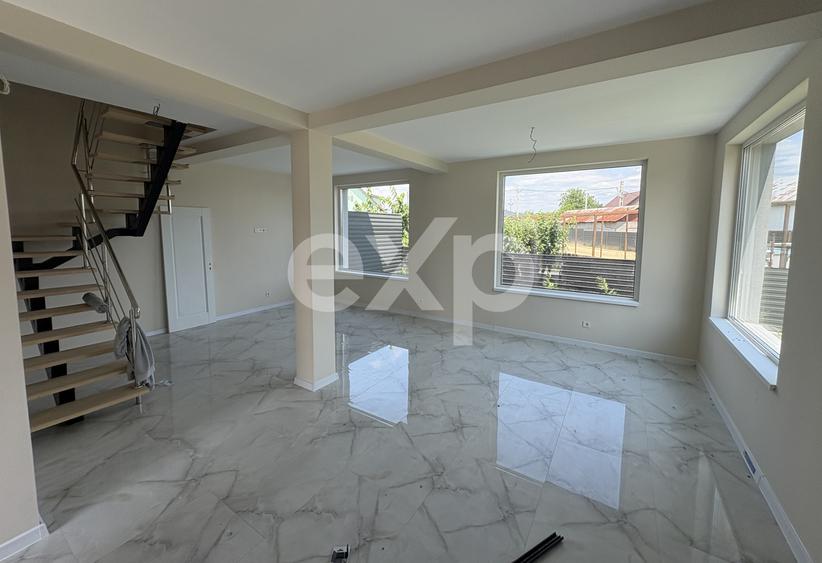 Ultimul Duplex Disponibil în Mărăcineni | 2 Dormitoare | 115.000 €