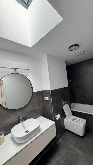 PENTHOUSE EXCLUSIVIST - MOBILAT - GATA DE MUTARE