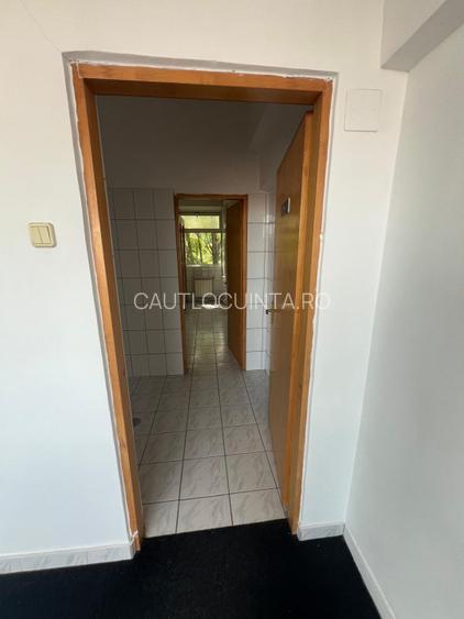 Spatiu comercial | Bd timisoara | STB 2 min | Tramvai 25 | 10 min - 6