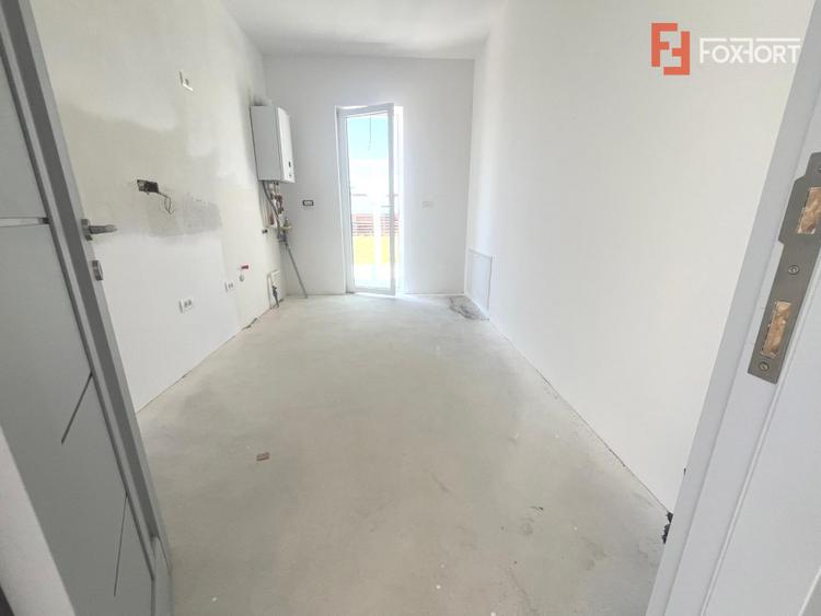 Duplex pe parter cu 4 camere Mosnita Noua