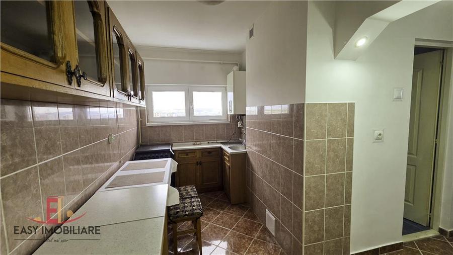 Apartament 2 camere, Dambu Pietros, luminos, proaspat zugravit