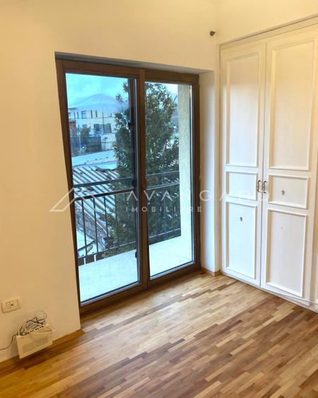 | Duplex 5 camere | 160 mp | 639 mp teren | Borhanci |