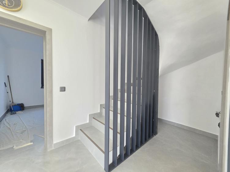 Casa tip duplex cu 4 camere, teren 250mp, Râșnov