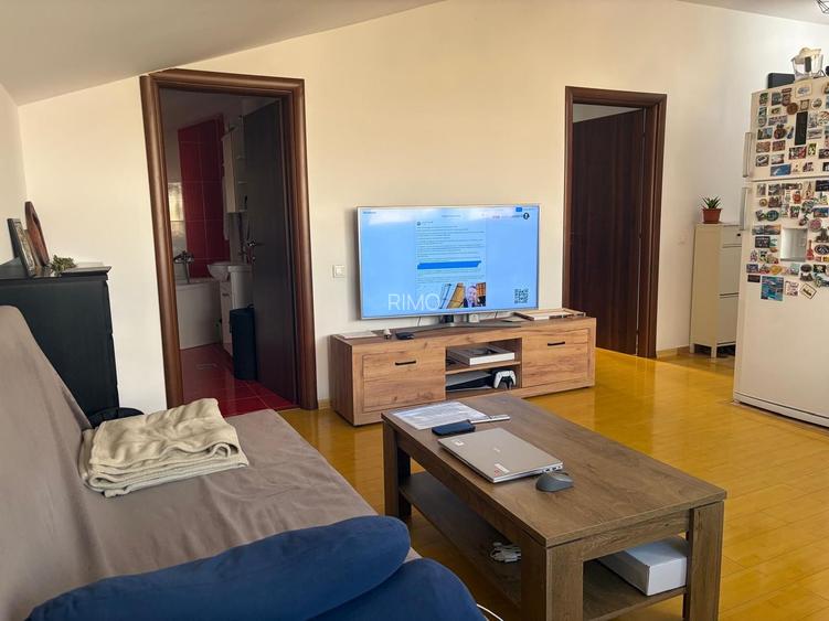Apartament cu doua camere, 1 Mai - 4