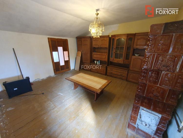 Casa de vanzare cu 3 camere si teren de 1008 mp - Deta - 8