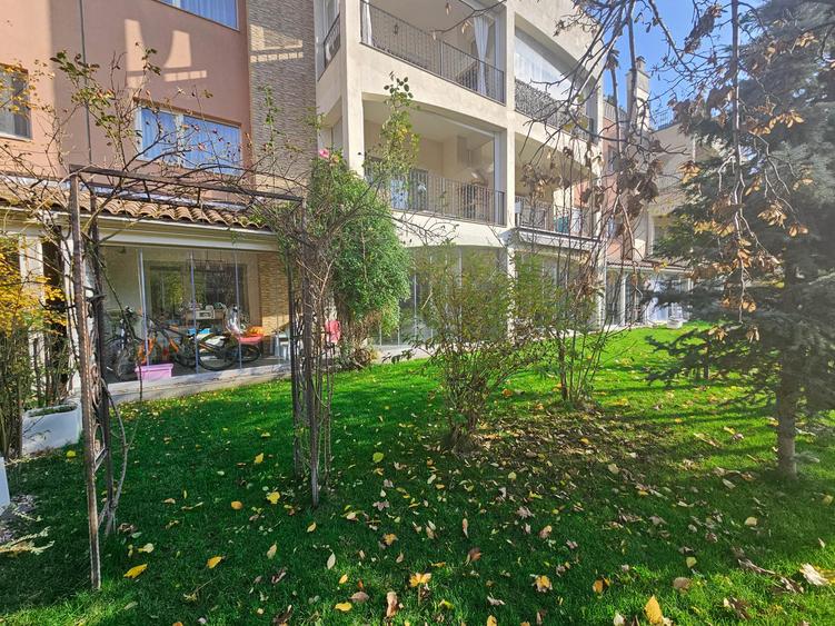 Pipera : Parter cu gradina, langa American School!