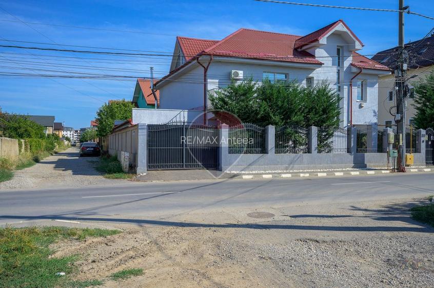 Vilă renovată P+1+M  | Foișor vitrat, grădină și jacuzzi - 45