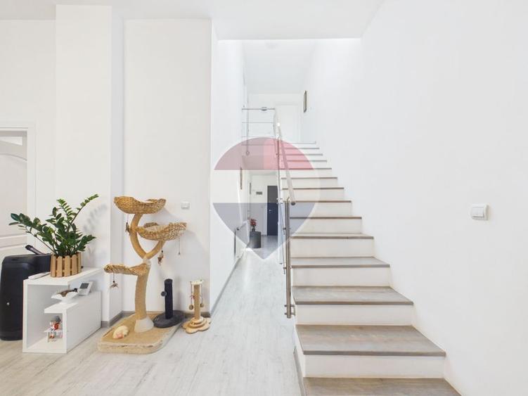 Casa tip duplex cu 4 camere moderna in Domnesti