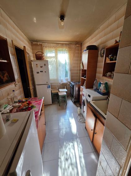 Vanzare 3 camere Drumul Taberei Aleea Lunca Siretului etaj 1/4 decomandat