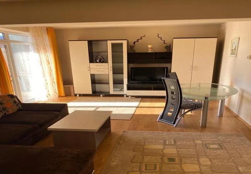 Apartament cu 3 camere, zona CBC si Royal school